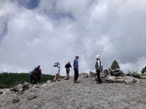 09/12 横岳山頂にて
