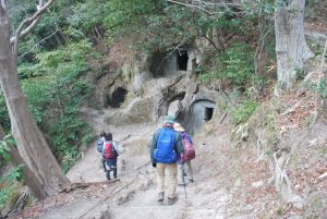 11/123 古墳時代の横穴
