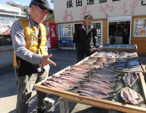 11/12 "ばんや”にて、天日干し鯖が美味しそう！