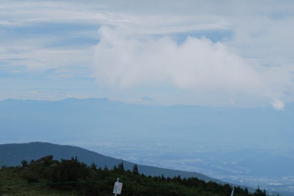 06/09強風のお陰で富士山が顔を出す