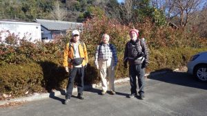 1/8 金丸コミニティーセンター駐車場からいざ出発