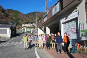 1/9「大山ケーブル」バス停から出発