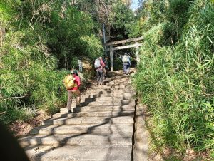 2/8 大平山神社に向かう階段