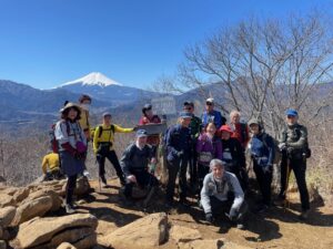 7/10 高川山山頂にて