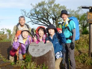 8/15晴れやかな出発前の丹沢山